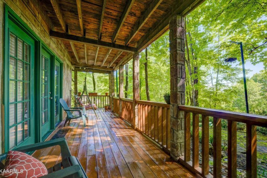 Moonshine Manor-Pets Ok-W/D-Pool Table-Arcade-Hot Tub Villa Gatlinburg Exterior foto